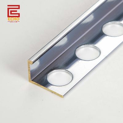 품질  Straight Brass Profile 2.7m Brass Tile Edge Trim Strips For Bathroom 공장